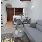Calma Frutales Apartment